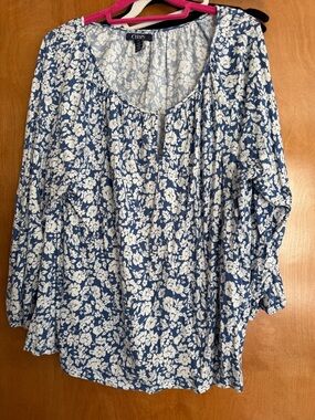 Chaps Blue and White Floral Peasant Tunic